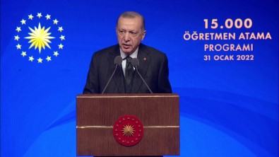 Cumhurbaskani Erdogan, 15 Bin Ögretmenin Atamasini Gerçeklestirdi