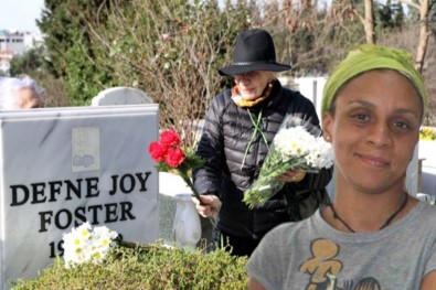 Defne Joy Foster'in Annesinin 11 Yil Süren Adalet Arayisi Sonuçsuz Kaldi