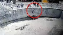 ÖZBEKISTAN - Dehşet verici olay! Üç yaşındaki kızını ayı kafesine attı!