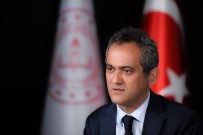 Egitimlerden Yararlanan Ögretmen Sayisi 1.1 Milyonken, 2021 Yilinin Sonunda 2.9 Milyona Ulasti