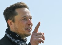 Elon Musk'tan Üniversite Ögrencisine 5 Bin Dolar Teklif