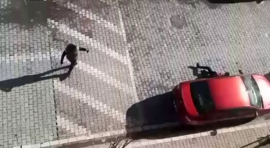 Esenyurt'ta Silahla Yaralanma Olayinda Soke Eden Görüntü