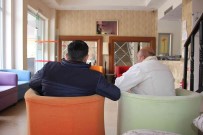 Evsiz Vatandaslara Marmaris Kaymakamligi Sahip Çikti