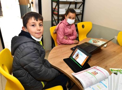 Izmir Büyüksehir Belediyesi 78 Köye Ücretsiz Internet Hizmeti Veriyor