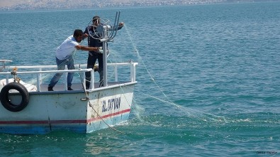 Van Gölü'nde Faaliyet Gösteren Kayitli Balikçi Teknelerine Destek