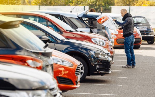 İkinci el piyasasında durgunluk! Araç fiyatları düştü ama alacak yok