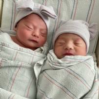 ABD’de ikiz kardeşler farklı yıllarda doğdu