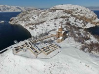 Akdamar Adasi'ni 2021'De 90 Bin Kisi Ziyaret Etti