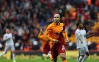 Galatasaray'a Sofiane Feghouli'den kötü haber! Milli takım kampında