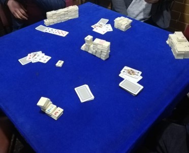 Kahvehanede Kumar Pahaliya Patladi