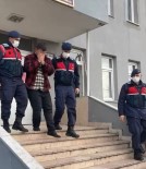 Otobüslerden Hirsizlik Yapiyordu, 15 Suç Kaydi Bulunan Süpheli Yakalandi