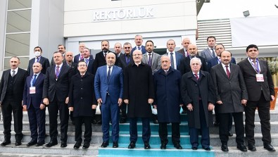 Rektör Çakmak ÜNIDAP 5. Dönem Toplantisina Katildi