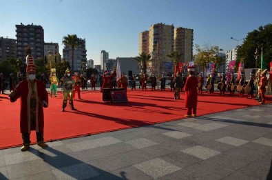 Sayapark, Mersin'in Kurtulus Gününü Mehteran Konseriyle Kutladi