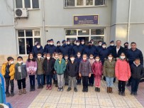 Miniklerden Jandarmaya Atki Hediyesi