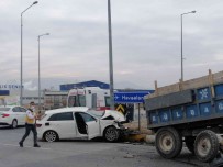 Otomobil Ile Traktör Çarpisti Açiklamasi 2 Yarali