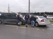 Duble Yolda 4 Araçli Zincirleme Trafik Kazasi