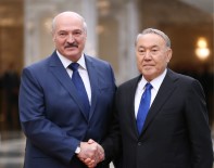 Lukasenko, Kazakistan'in Eski Cumhurbaskani Nazarbayev Ile Görüstü