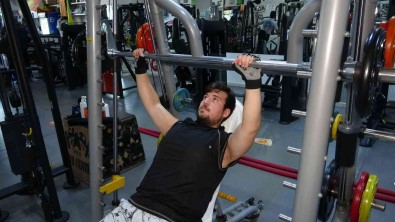 156 Kiloluk Doktor Adayi, Hastalara Daha Iyi Hizmet Vermek Için 8 Ayda 50 Kilo Verdi