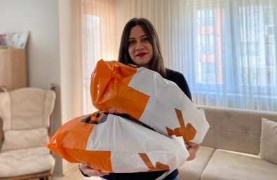 4 Ayda Bin 500'Den Fazla Çocuga Yardim Eli Uzatti