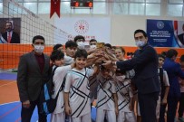 Ortaokullar Arasi Voleybol Turnuvasi Sona Erdi