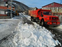 Posof Belediyesi'nin Kar Çalismasi Devam Ediyor Haberi