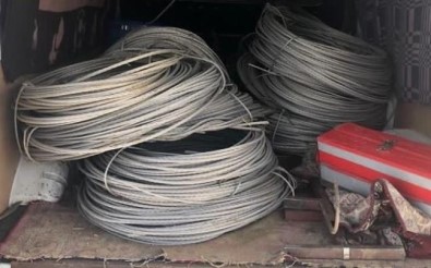 Enerji Nakil Diregini Devirerek Kablo Çalan Hirsizlar Yakalandi