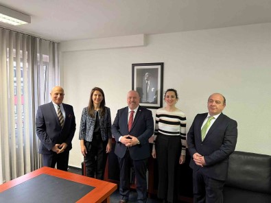 Is Adami Buyurman Düsseldorf Ticaret Ateseleri Ile Bir Araya Geldi