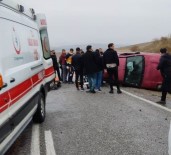 Malatya'da Kontrolden Çikan Araç Yan Yatti Açiklamasi 3 Yarali