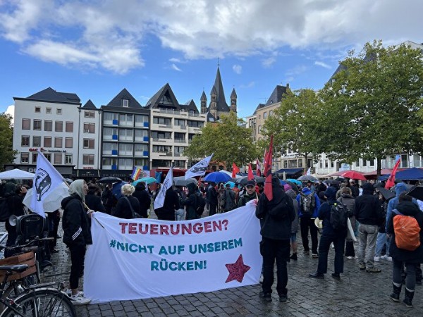 Almanya'da büyük çöküş: Artan fiyatlar ve hayat pahalılığı Köln'de protesto edildi