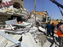 Bagdat'ta 4 Katli Bina Çöktü