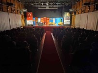 Gölcük'te Tiyatro Keyfini Bu Kez Büyükler Yasadi