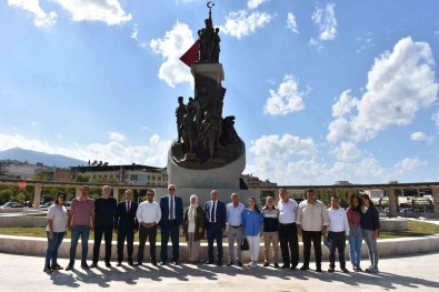 Salihli'ye Kazandirilan Yeni Projeler, Meclis Üyelerine Tanitildi