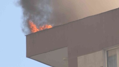 Sisli'de Yangin Panigi Açiklamasi 1 Kisi Dumandan Etkilendi
