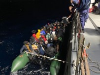Yunanistan'in Ittigi 38 Düzensiz Göçmen Kurtarildi