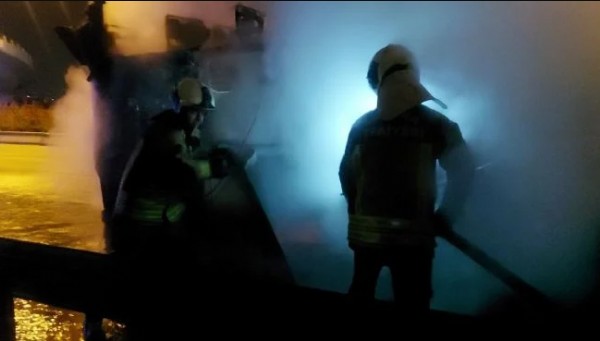 Ankara'da seyir halindeki yolcu otobüsü yandı