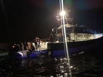 Ayvalik Açiklarinda 25 Düzensiz Göçmen Kurtarildi