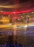 Hatay'da Otomobil Tren Raylarina Takildi
