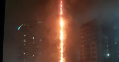 İstanbul'da 24 katlı lüks rezidansta büyük yangın: Bina en alt kattan en üst kata kadar tutuştu