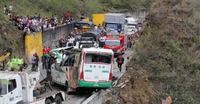 Kolombiya'da otobüs faciası: 20 ölü, 15 yaralı