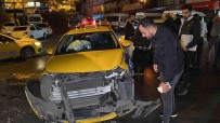 Esenyurt'ta Ticari Taksiyle Otomobil Kafa Kafaya Çarpisti Açiklamasi 2 Yarali