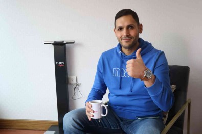 'Kilolusun' Diyenlere Inat Ameliyatsiz 115 Kilo Verdi