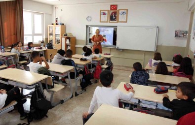 Miniklere Saglikli Beslenme Uyarisi