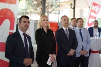 Vestel'den Görme Engelli Ögrencilere Wewalk Akilli Baston Destegi