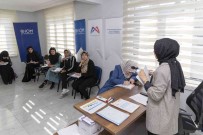 Göçmenler Türkçe Ögreniyor Açiklamasi Sosyal Uyum Merkezinde Türkçe Kurslari Basladi