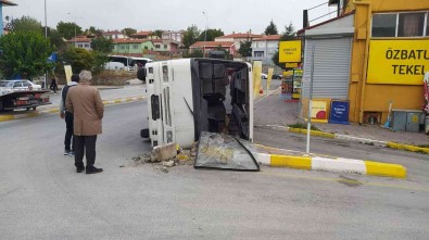 Yozgat'ta Isçileri Tasiyan Otobüs Devrildi Açiklamasi 6 Yarali