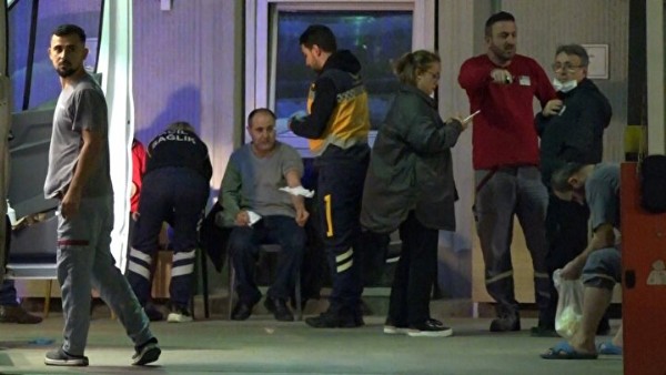 Bursa'da gıda zehirlenmesi: Aynı yemeği yiyen onlarca işçi hastanelik oldu