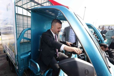 Sincan Belediyesi, Filosuna 25 Çevre Dostu Araç Daha Katti