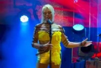 Ajda Pekkan Kuruçeşme'de sahne aldı