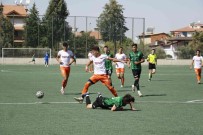 Genç Horozlar Lige Farkla Basladi