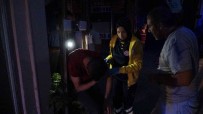 Mahalleli Yakaladigi Hirsizi Önce Dövdü Sonra Elektrik Diregine Zincirleyerek Not Birakti